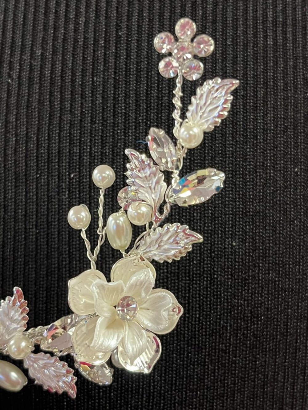 Bridal Hair Clip Bel Aire 2181 Silver/Ivory NWT - Picture 4 of 5